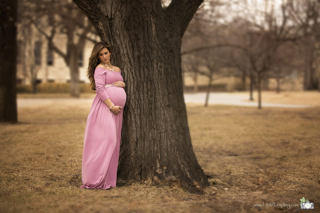 maternity session at kstate