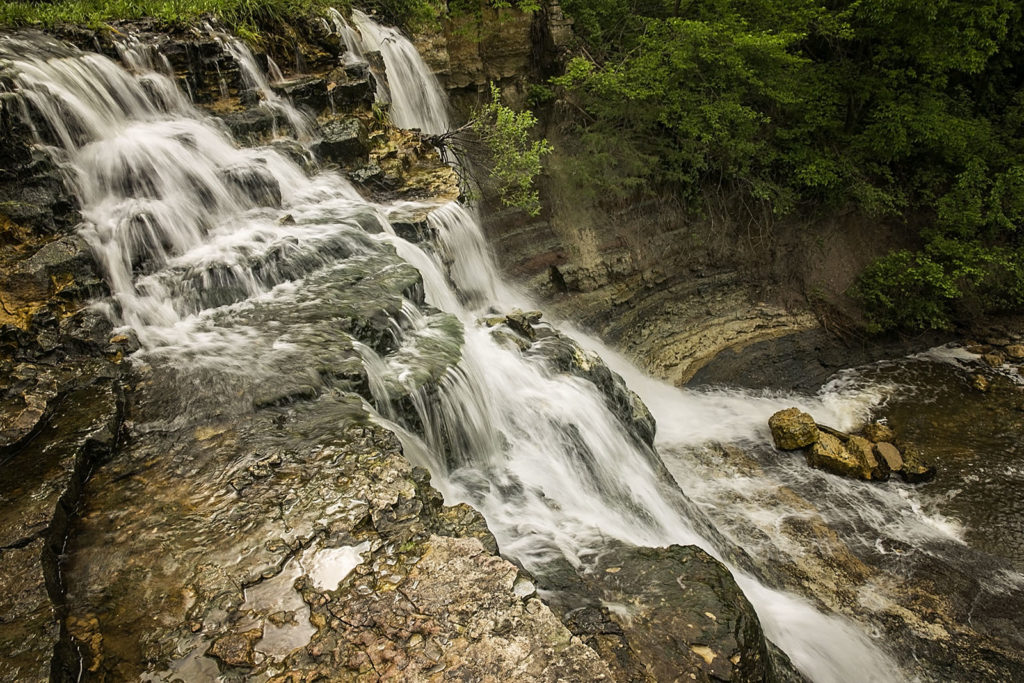 waterfall-hikes-in-kansas