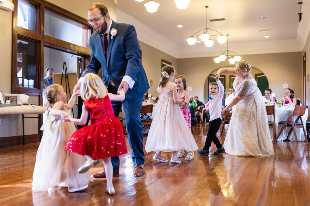 kids-at-weddings