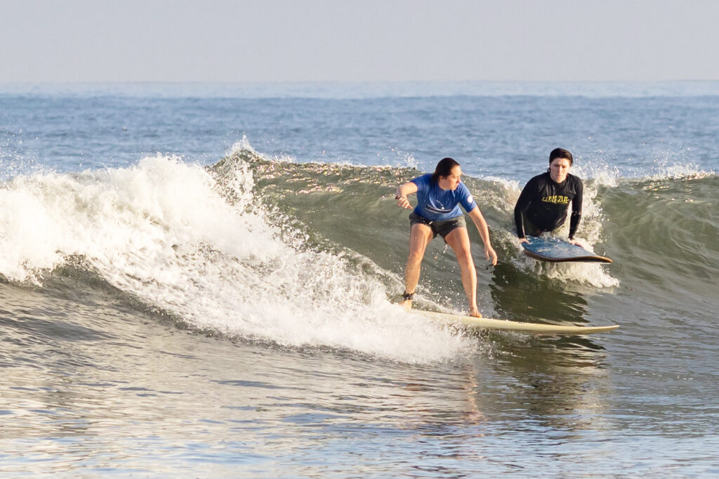 surfing-paddle-battle