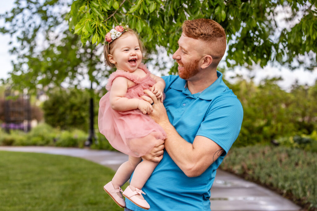 10-milestone-pictures-with-family