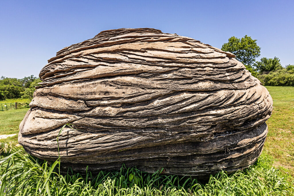 boulder-at-mushroom-rock-state-park