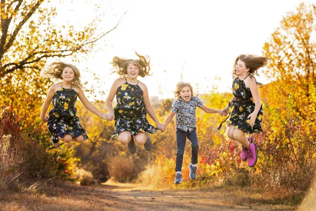 fun-sibling-photos