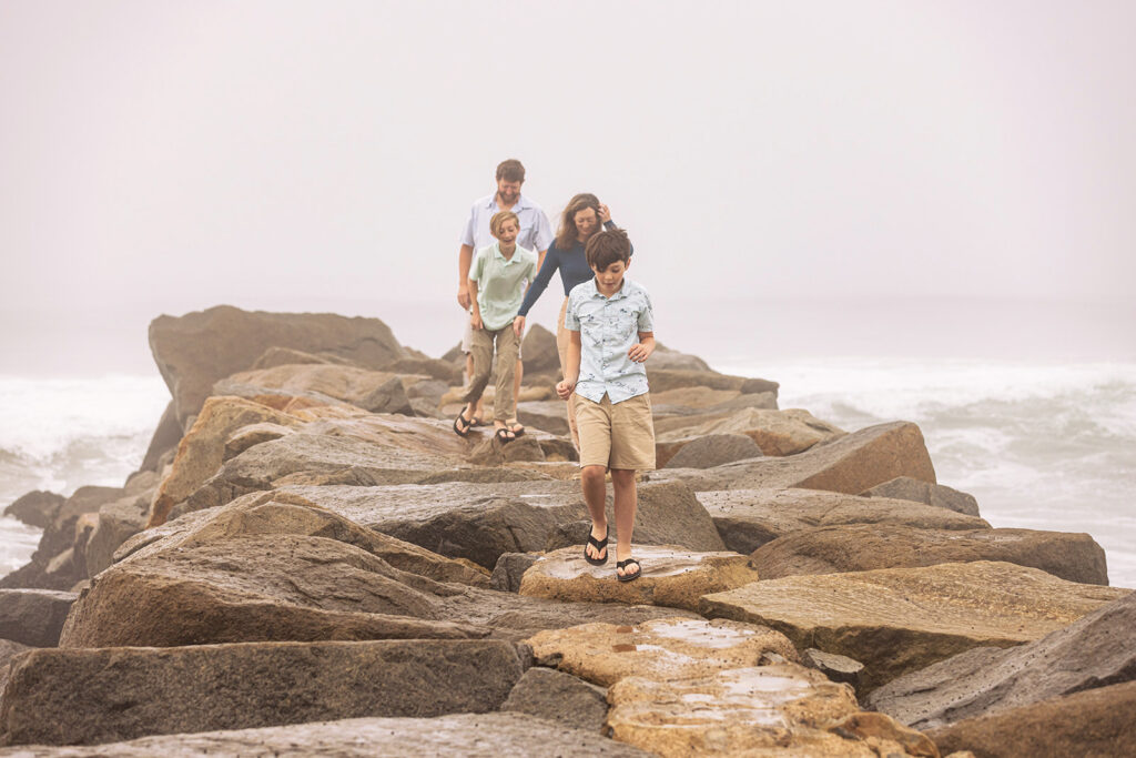 candid-family-photos-oceanside