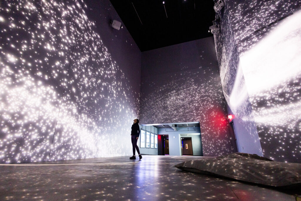 Des-Lucréce-mezmereyz-gallery