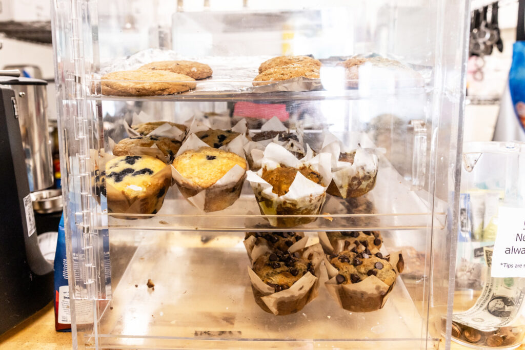 cat-cafe-baked-goods