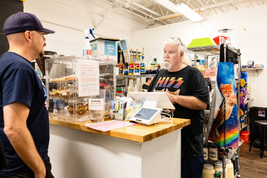 mike-bonella-cat-cafe